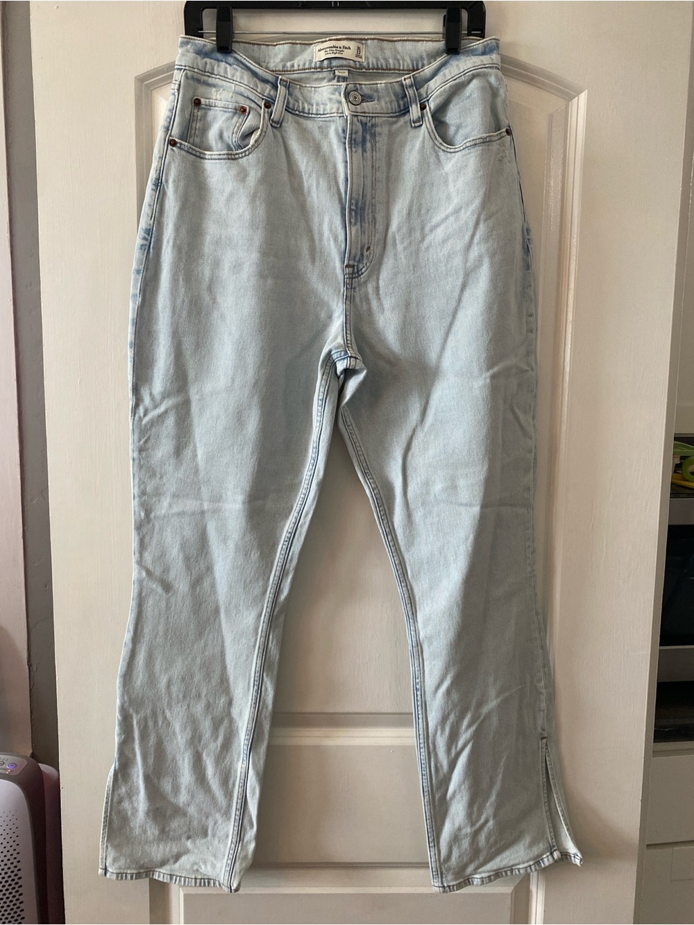 Abercrombie & Fitch Curve Love Straight Jeans / Size 31 (12) / NWOT